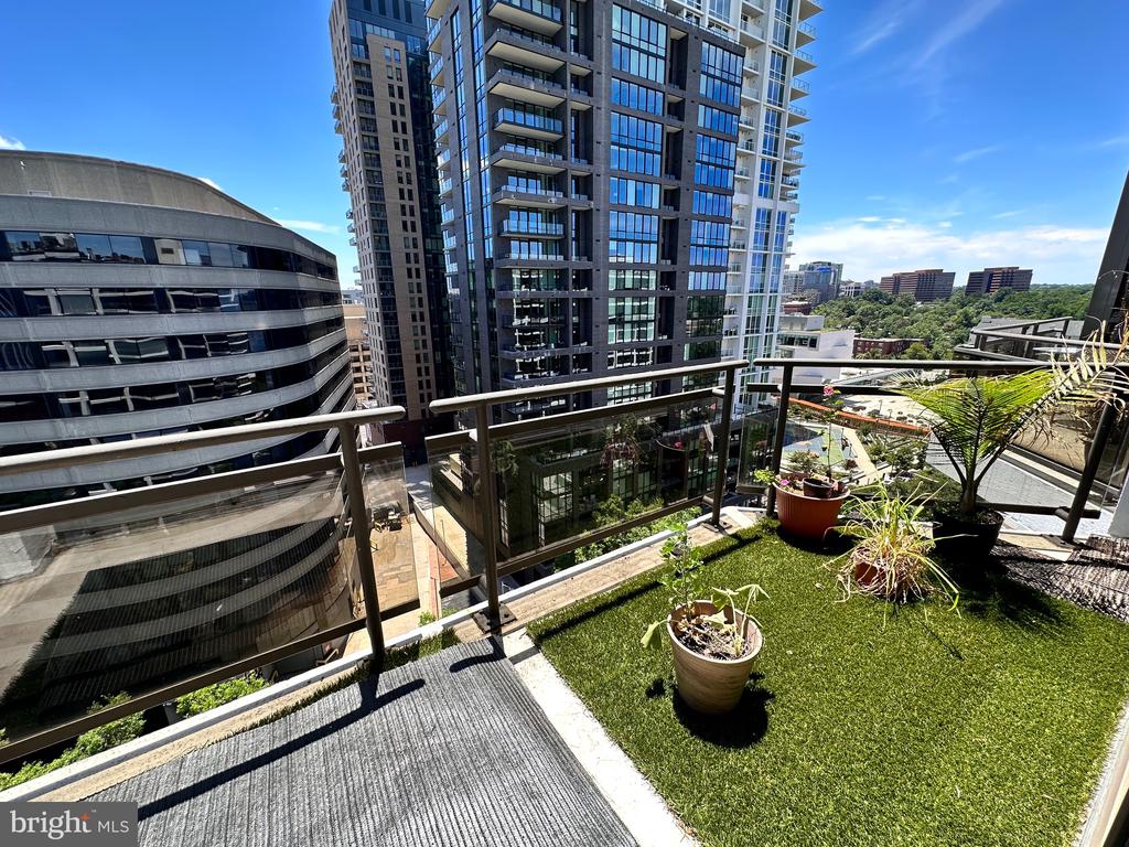 1530 KEY BOULEVARD 1321