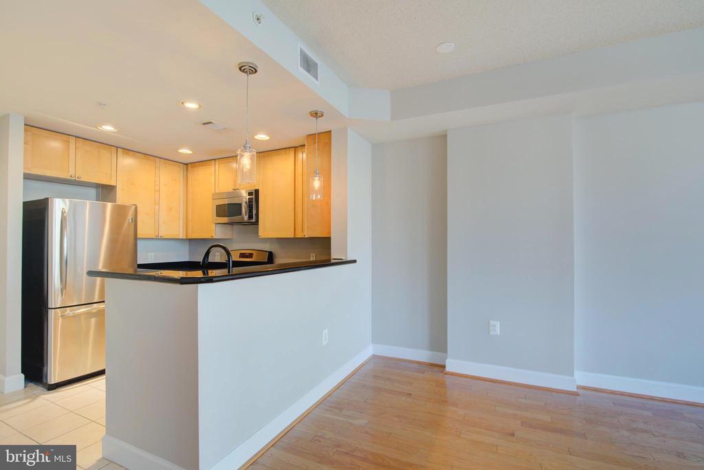 3600 S GLEBE ROAD 414W