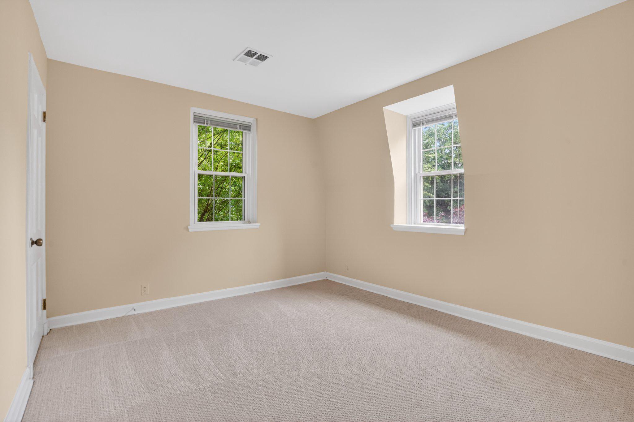 4656 36TH STREET S A