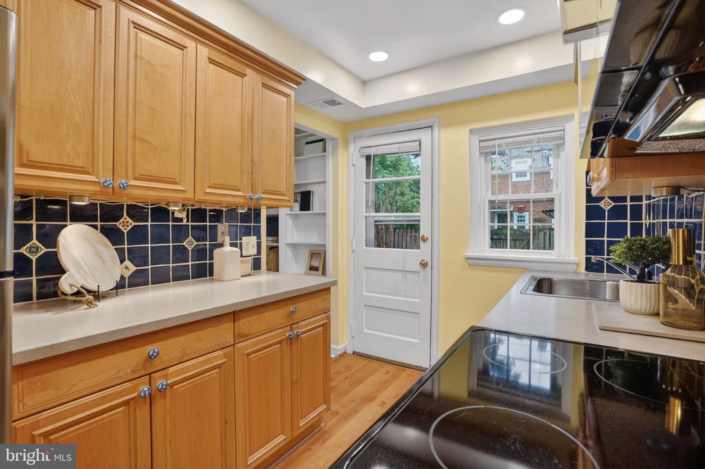 4656 36TH STREET S A