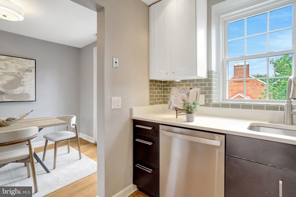 3052 S BUCHANAN STREET Unit: C1