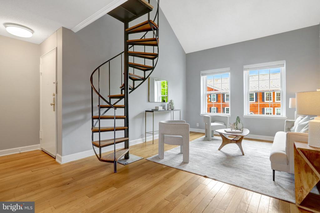 3052 S BUCHANAN STREET Unit: C1
