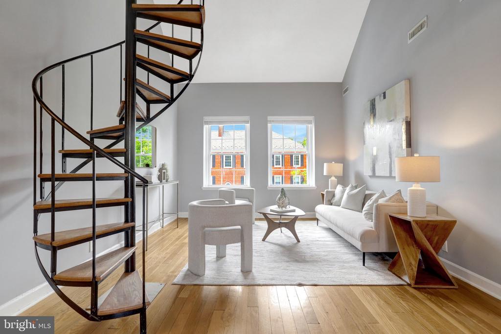 3052 S BUCHANAN STREET Unit: C1
