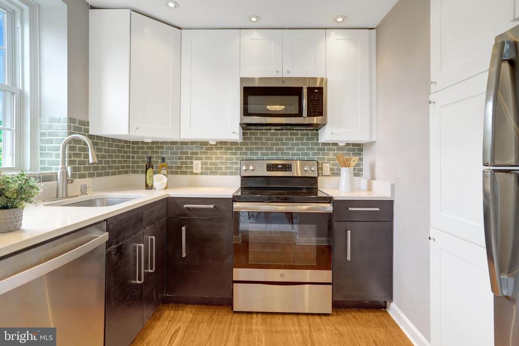 3052 S BUCHANAN STREET Unit: C1
