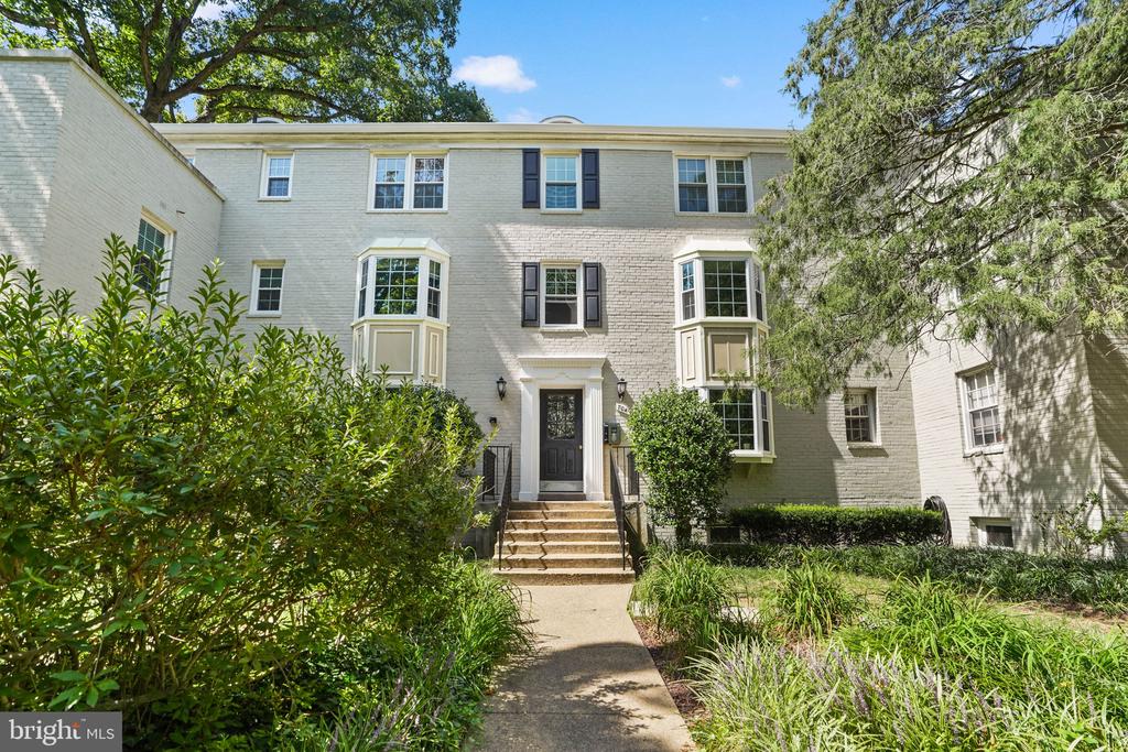 704 S ARLINGTON MILL DRIVE Unit: 17302