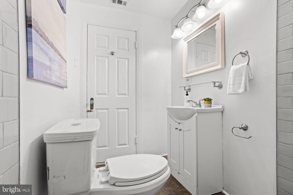 704 S ARLINGTON MILL DRIVE Unit: 17302