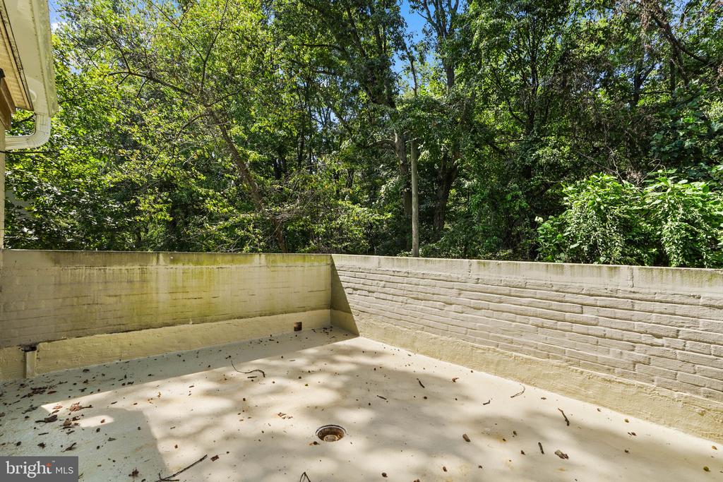 704 S ARLINGTON MILL DRIVE Unit: 17302