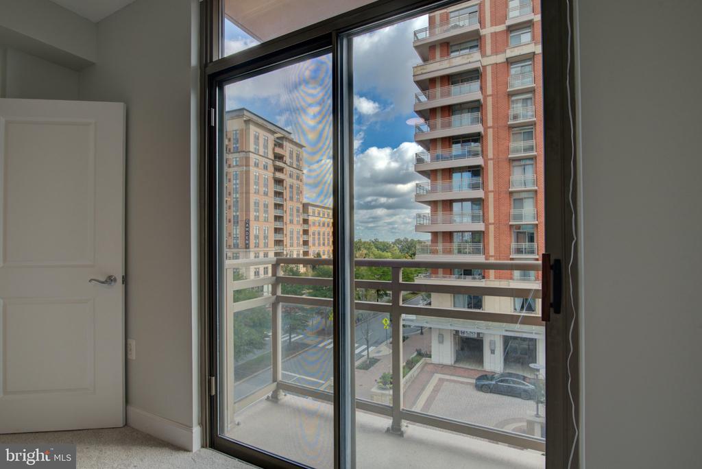 3600 S GLEBE ROAD Unit: 417W