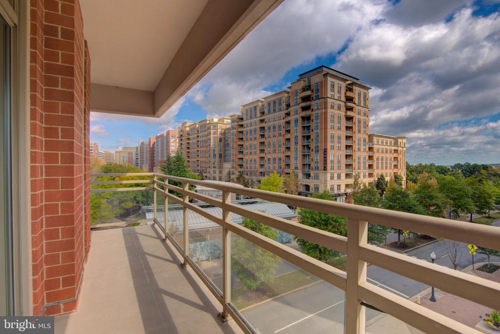 3600 S GLEBE ROAD Unit: 417W