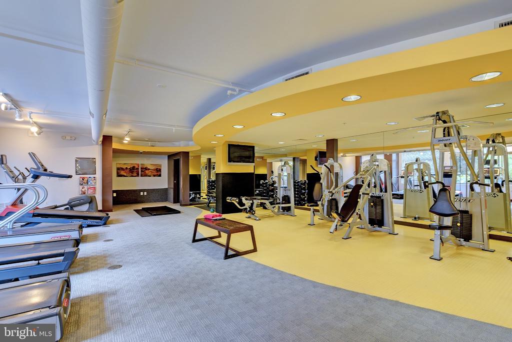 3600 S GLEBE ROAD Unit: 417W