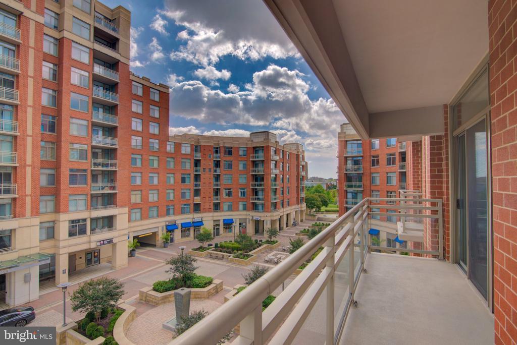 3600 S GLEBE ROAD Unit: 417W