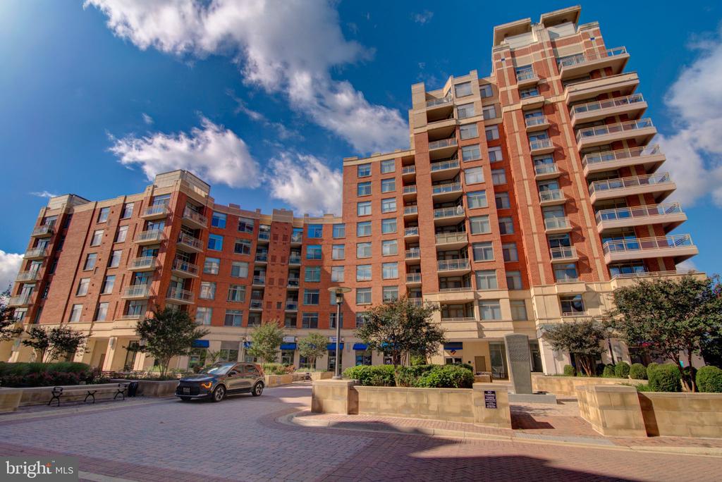 3600 S GLEBE ROAD Unit: 417W