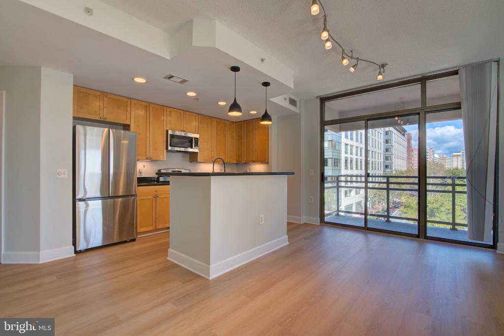 3600 S GLEBE ROAD Unit: 417W