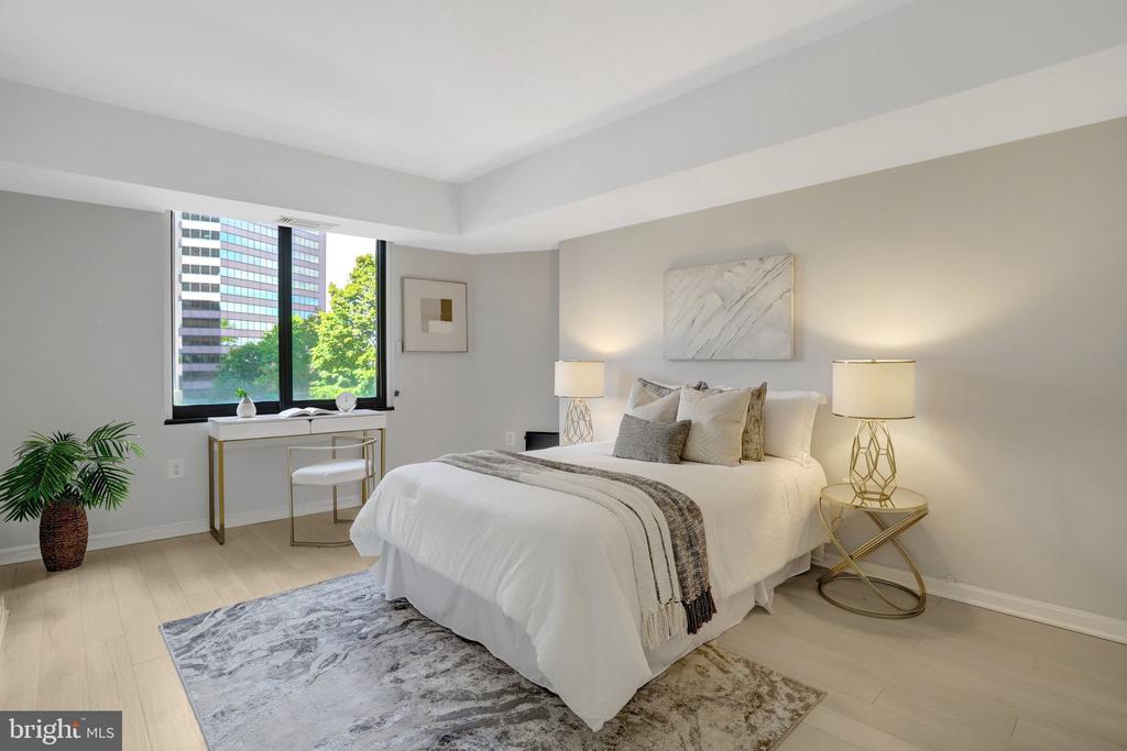 1300 CRYSTAL DRIVE Unit: 601S