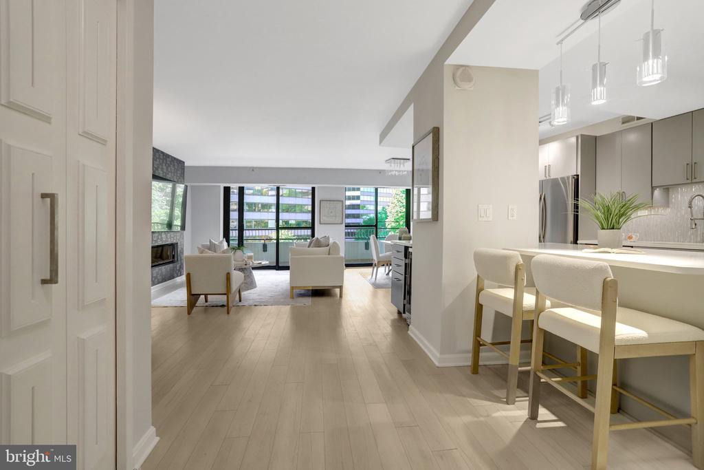 1300 CRYSTAL DRIVE Unit: 601S