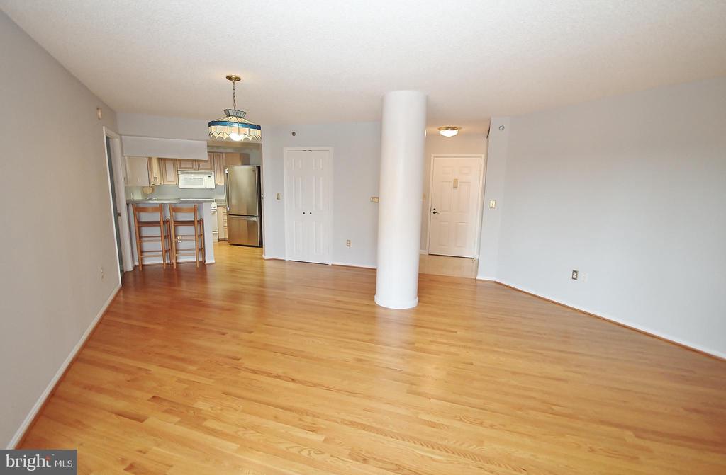 2151 JAMIESON AVENUE 1808