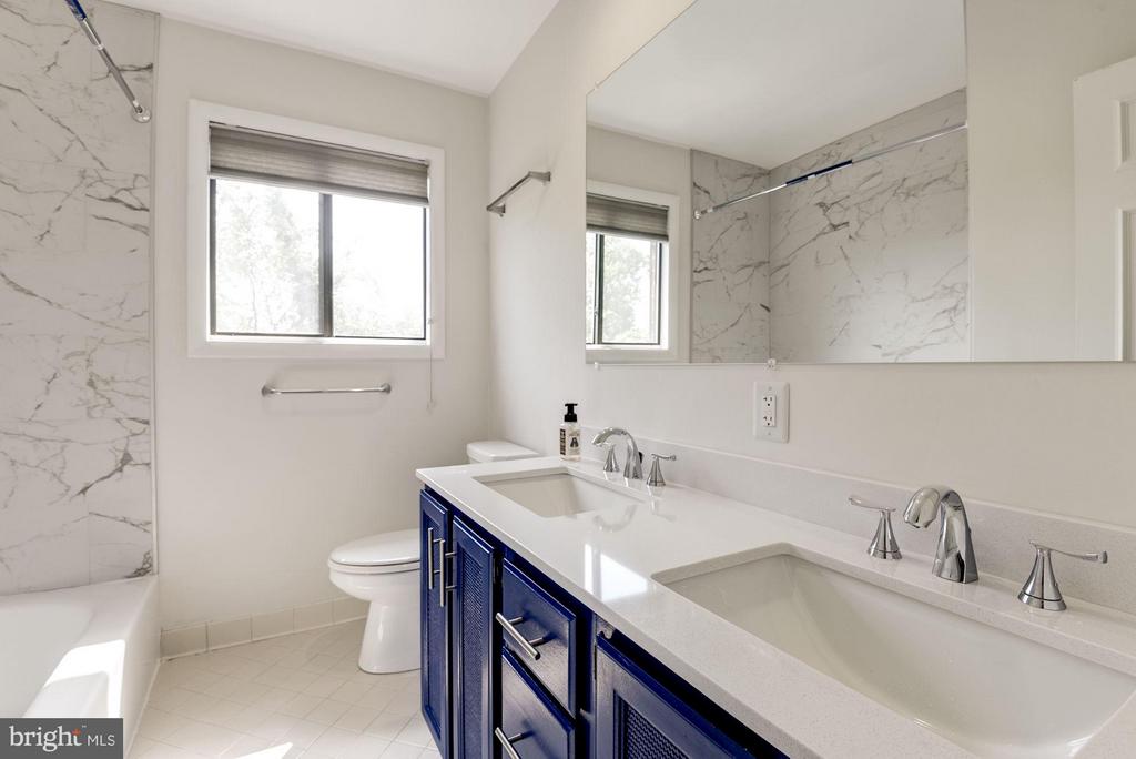 103 SKYHILL ROAD 8