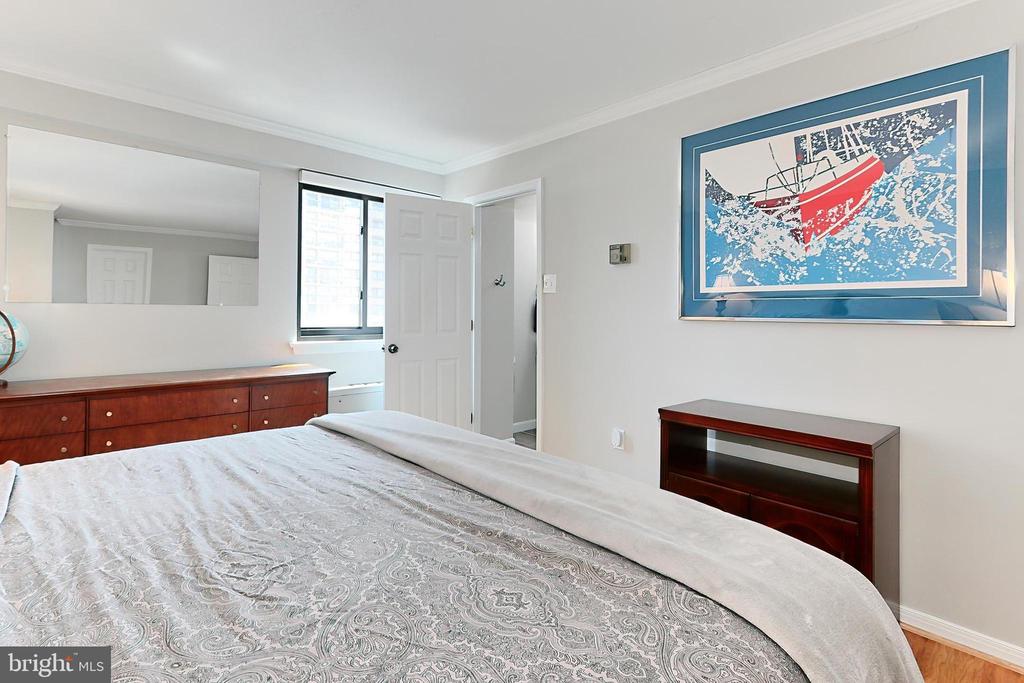 801 N PITT STREET 1407