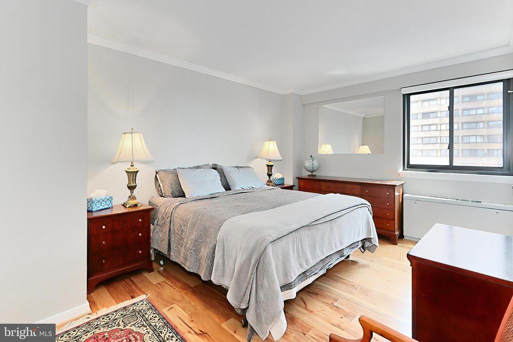801 N PITT STREET 1407