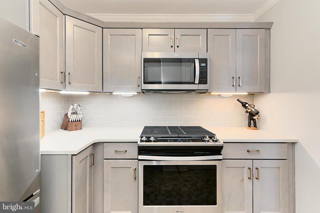 801 N PITT STREET 1407