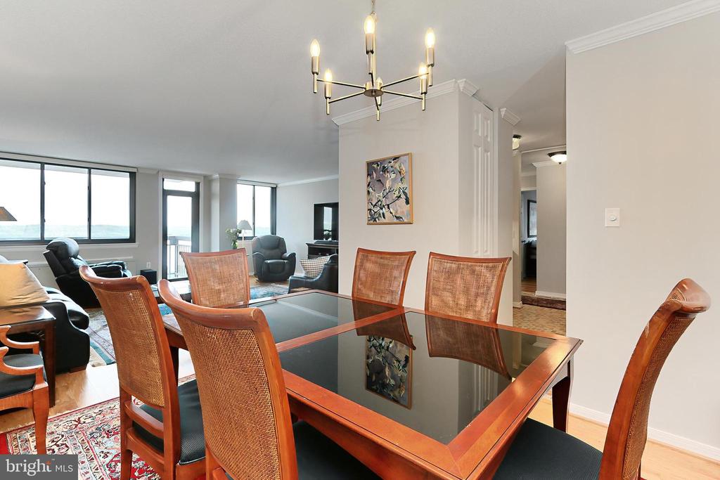 801 N PITT STREET 1407