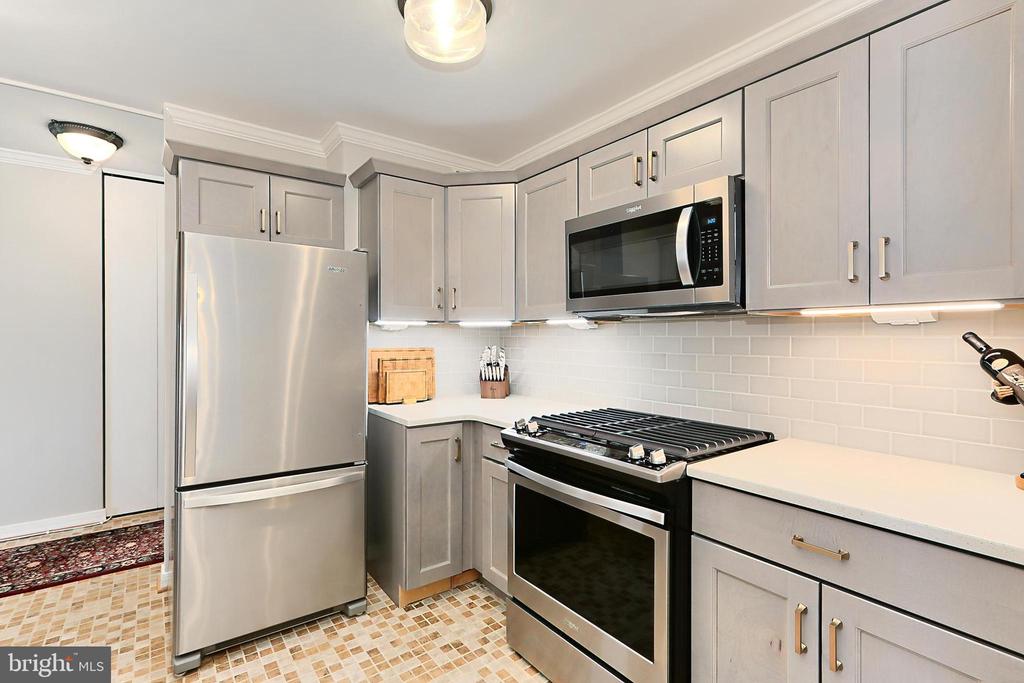 801 N PITT STREET 1407
