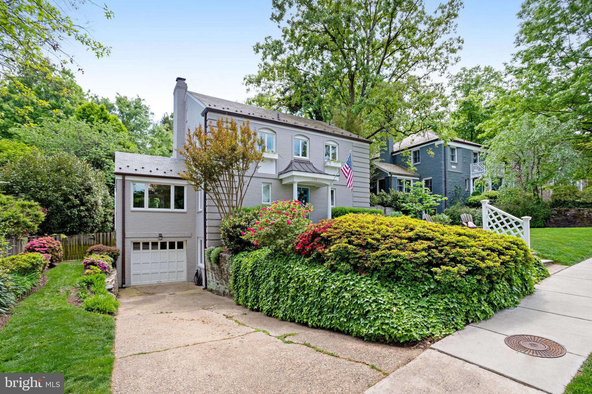 420 ARGYLE DRIVE