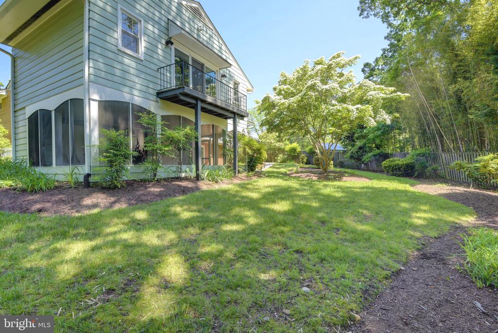 3516 STERLING AVENUE