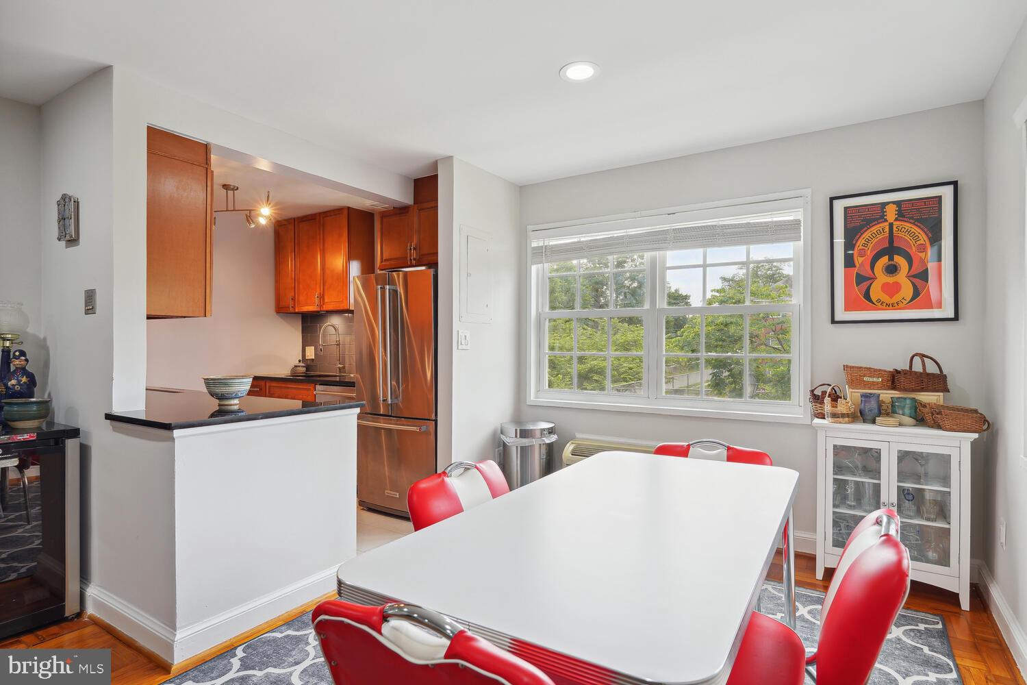 1636 W ABINGDON DRIVE W 201