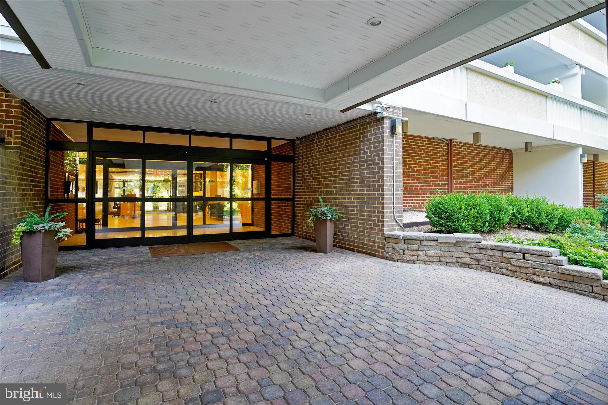 6101 EDSALL ROAD 1002