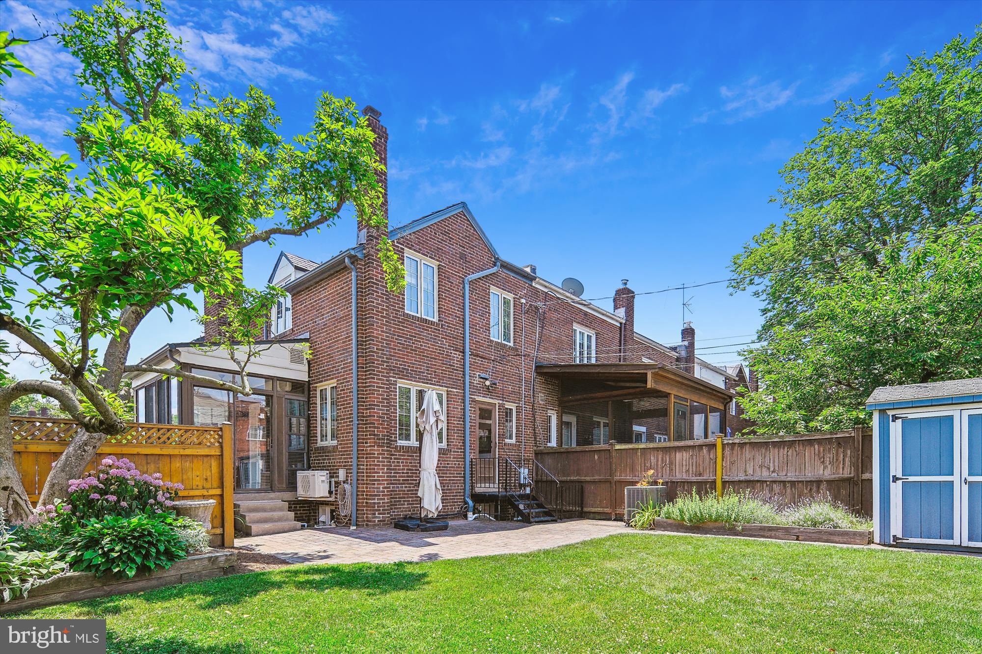 801 DEVON PLACE