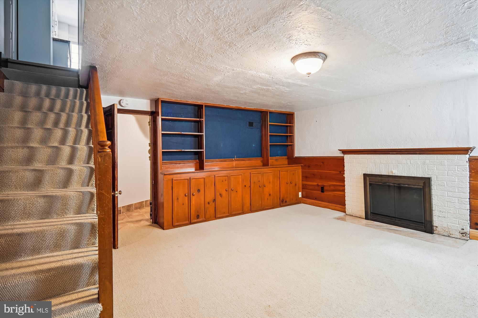 801 DEVON PLACE
