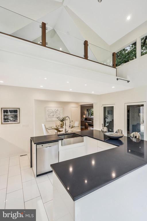 1108 VASSAR ROAD