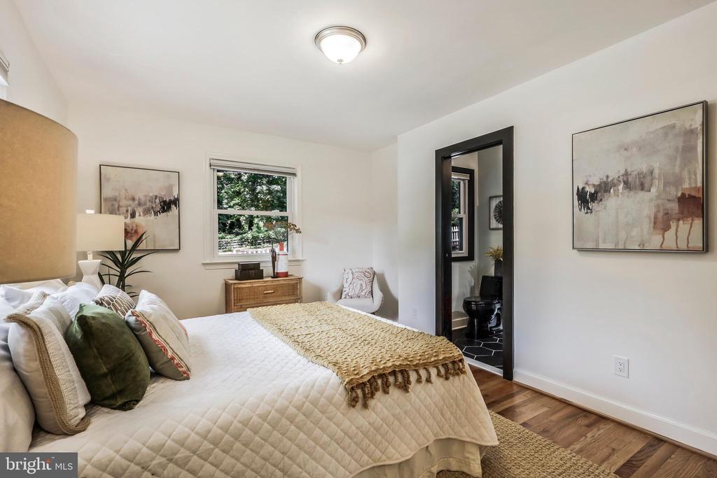 1108 VASSAR ROAD