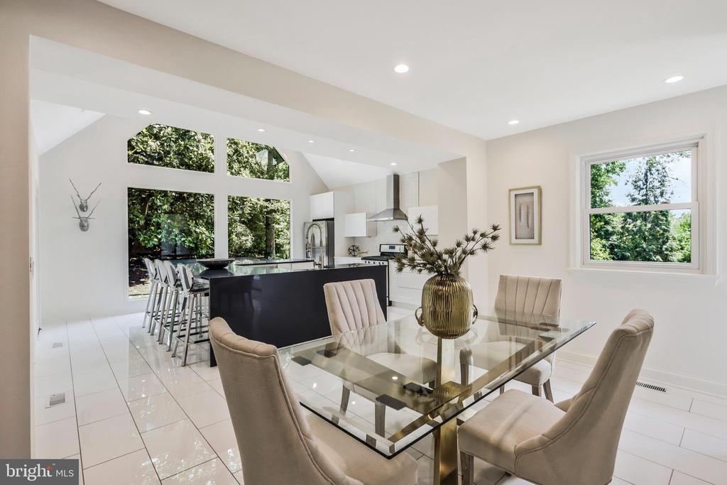 1108 VASSAR ROAD