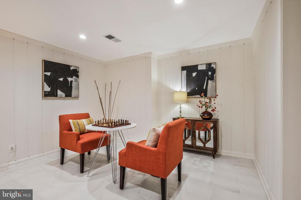 1108 VASSAR ROAD