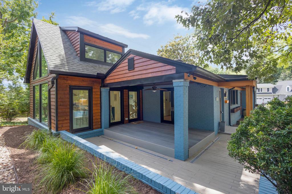 1108 VASSAR ROAD