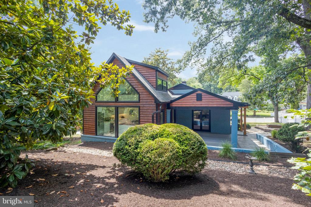 1108 VASSAR ROAD