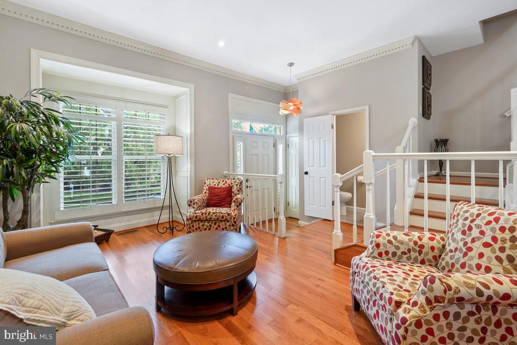 1212 DARTMOUTH ROAD