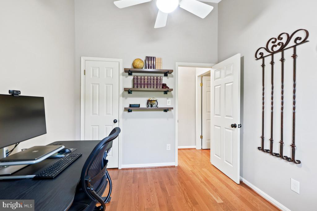 1212 DARTMOUTH ROAD