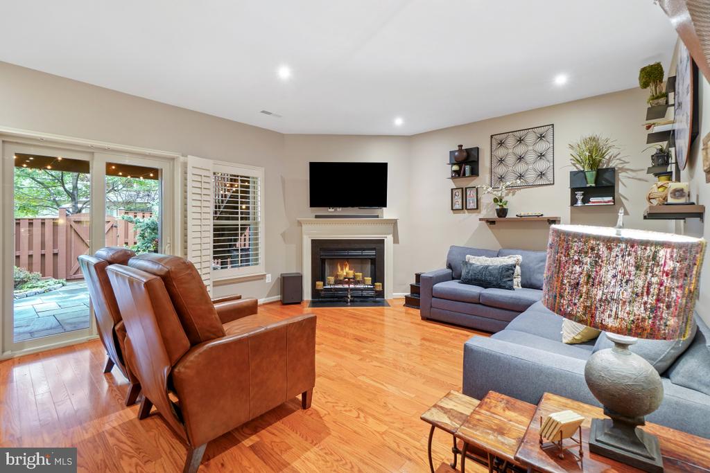 1212 DARTMOUTH ROAD