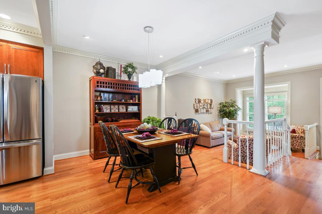 1212 DARTMOUTH ROAD