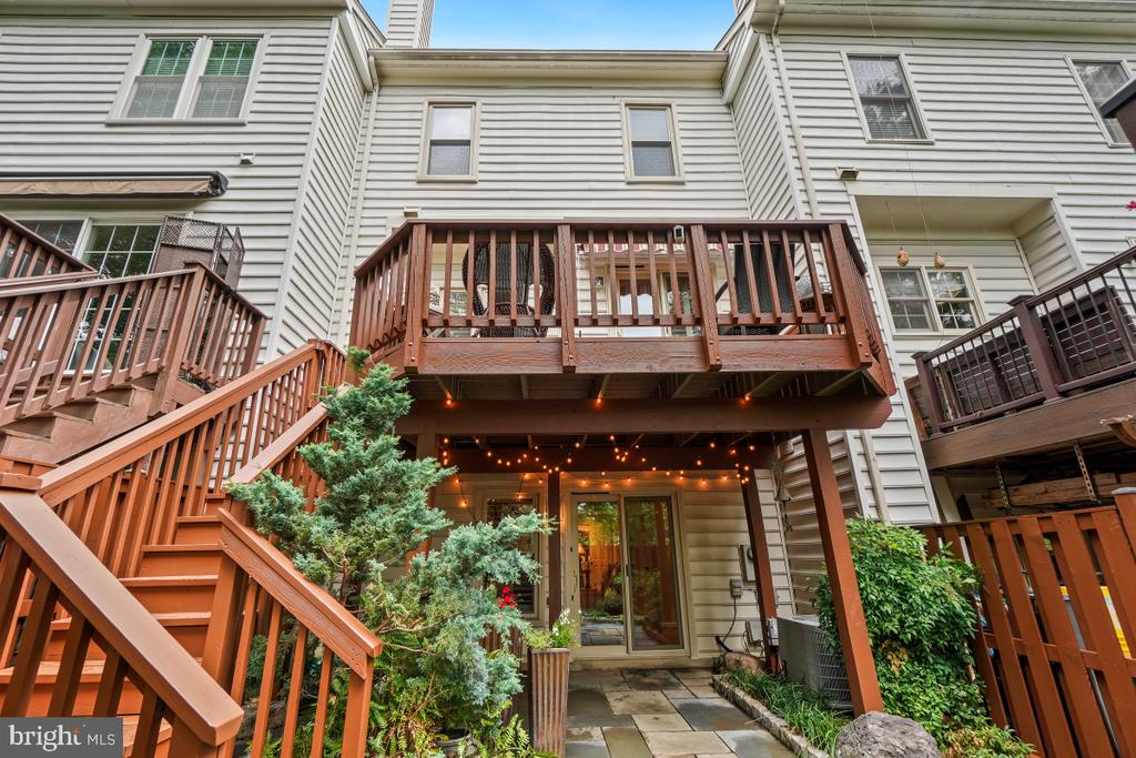 1212 DARTMOUTH ROAD