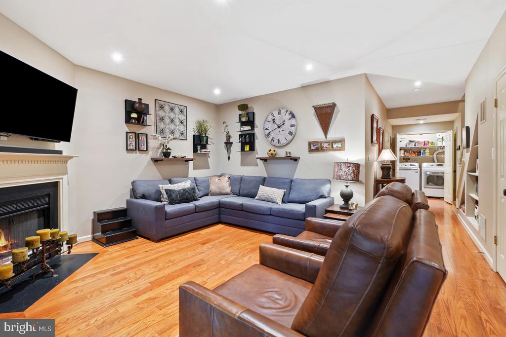 1212 DARTMOUTH ROAD
