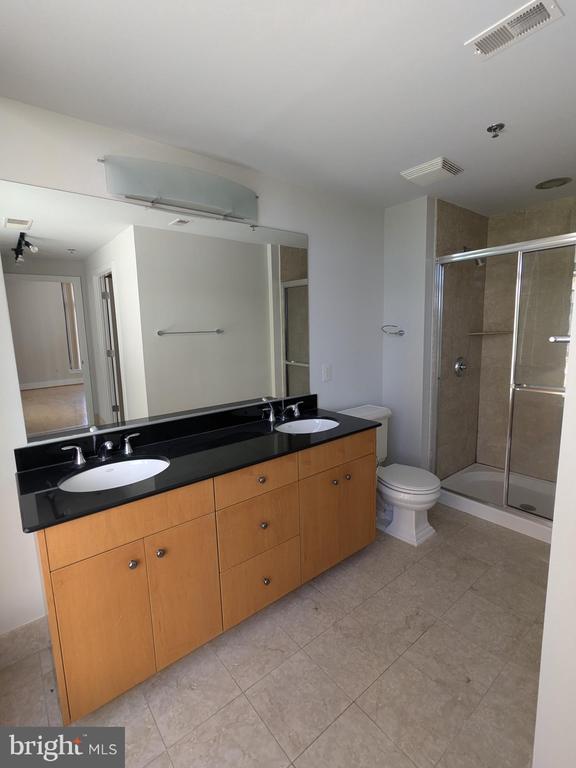 520 JOHN CARLYLE STREET 102