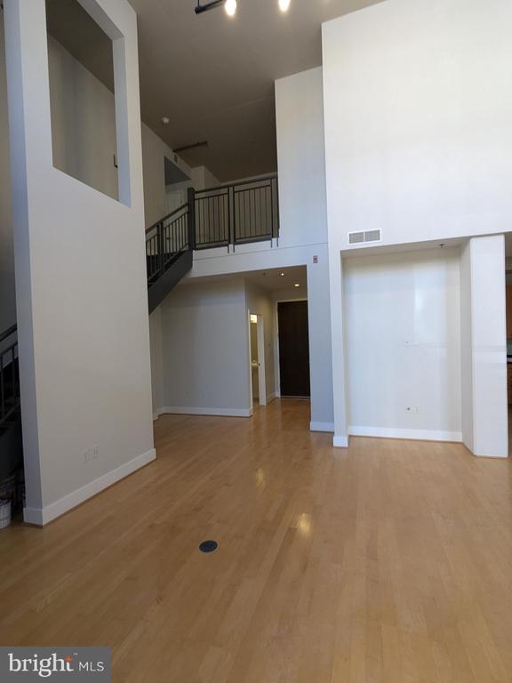 520 JOHN CARLYLE STREET 102
