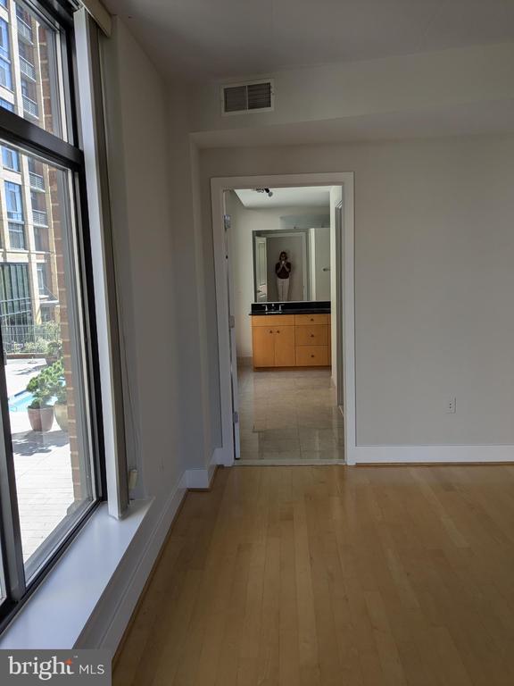 520 JOHN CARLYLE STREET 102