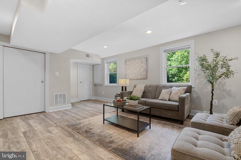 2811 OLD DOMINION BOULEVARD