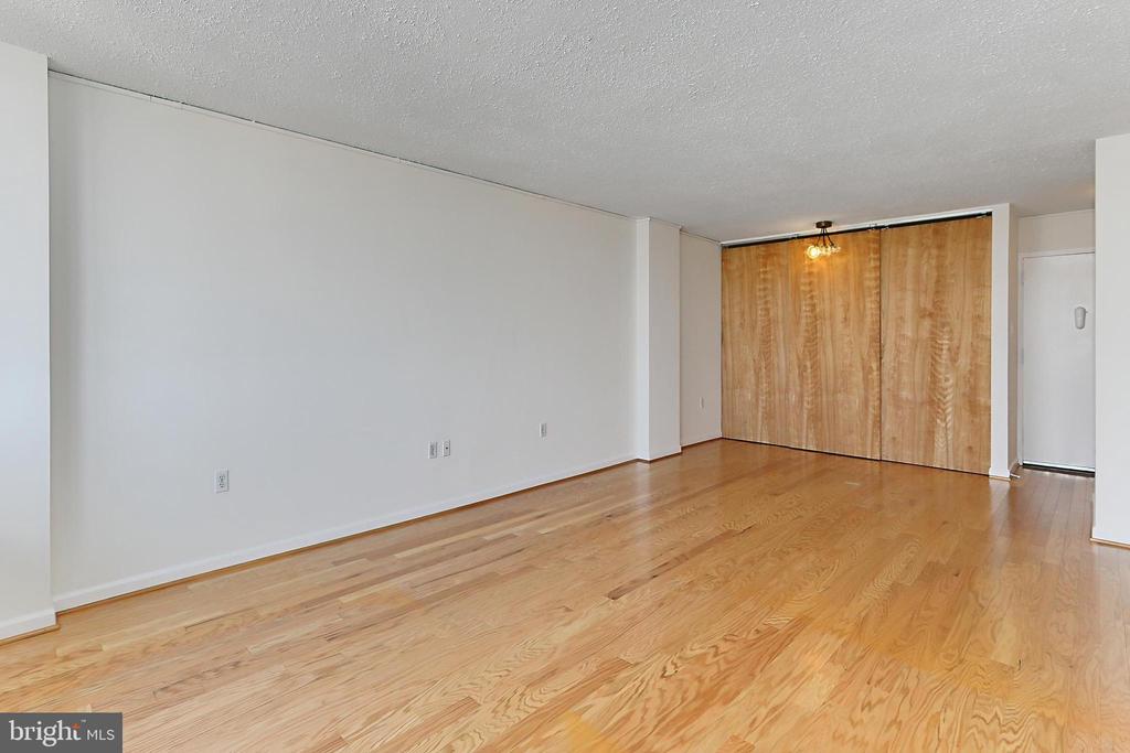 801 N PITT STREET 1209