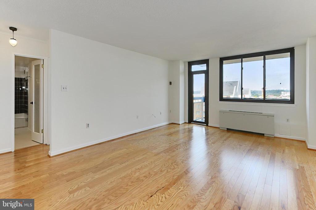 801 N PITT STREET 1209